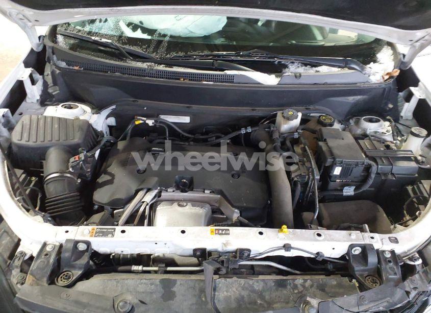 Photo 10 of 2019 Chevrolet Equinox PREMIER (VIN 2GNAXYEX6K6209457)