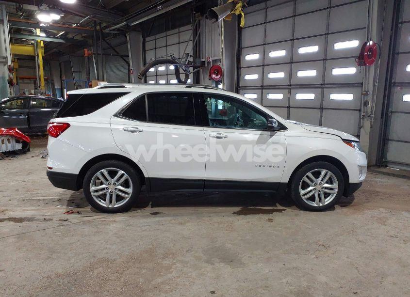 Photo 13 of 2019 Chevrolet Equinox PREMIER (VIN 2GNAXYEX6K6209457)