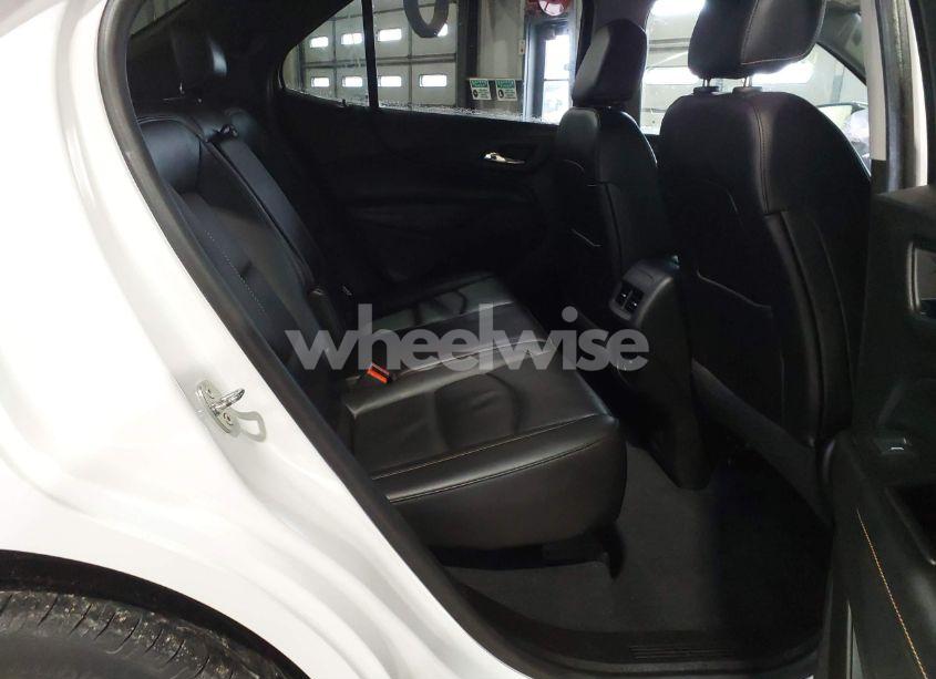 Photo 8 of 2019 Chevrolet Equinox PREMIER (VIN 2GNAXYEX6K6209457)