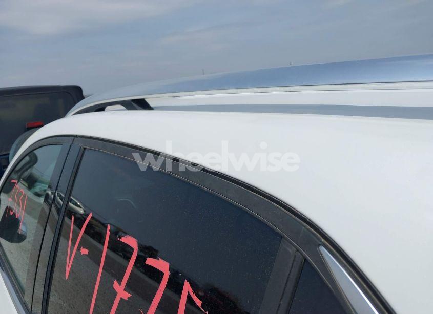 Photo 21 of 2019 Chevrolet Equinox PREMIER (VIN 2GNAXYEX9K6231775)