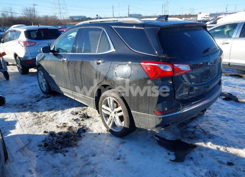 Photo 3 of 2020 Chevrolet Equinox AWD PREMIER 2.0L TURBO (VIN 2GNAXYEX9L6186161)