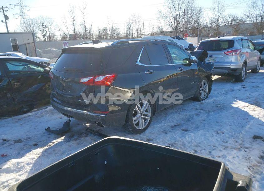 Photo 4 of 2020 Chevrolet Equinox AWD PREMIER 2.0L TURBO (VIN 2GNAXYEX9L6186161)