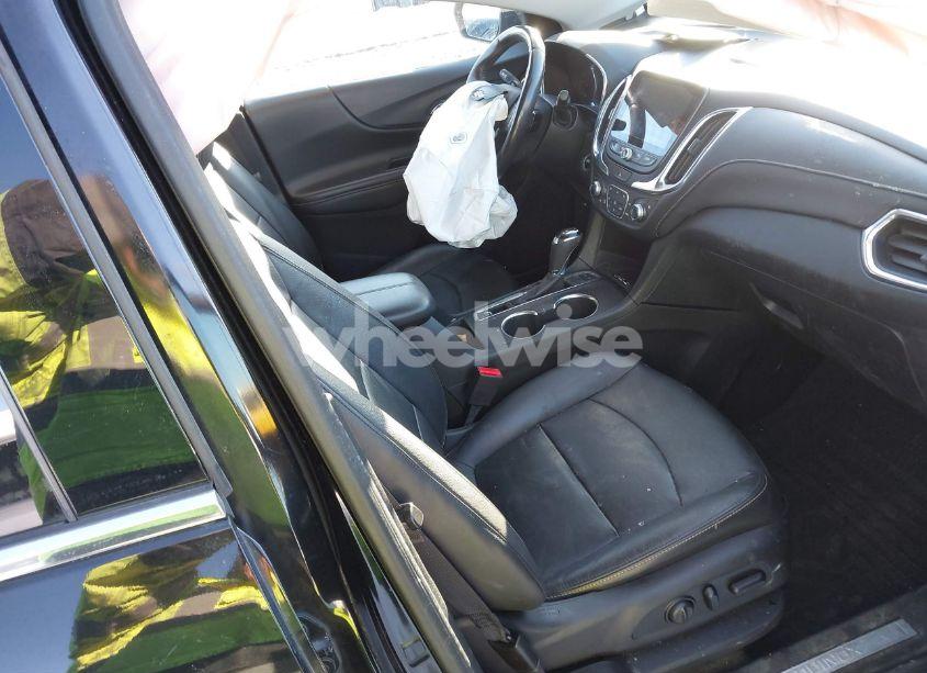 Photo 5 of 2020 Chevrolet Equinox AWD PREMIER 2.0L TURBO (VIN 2GNAXYEX9L6186161)