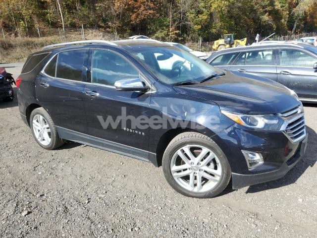 Photo 3 of 2020 CHEVROLET EQUINOX PREMIER (VIN 2GNAXYEX9L6200110)