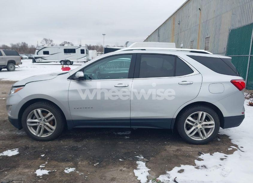 Photo 14 of 2020 Chevrolet Equinox AWD PREMIER 2.0L TURBO (VIN 2GNAXYEXXL6239000)
