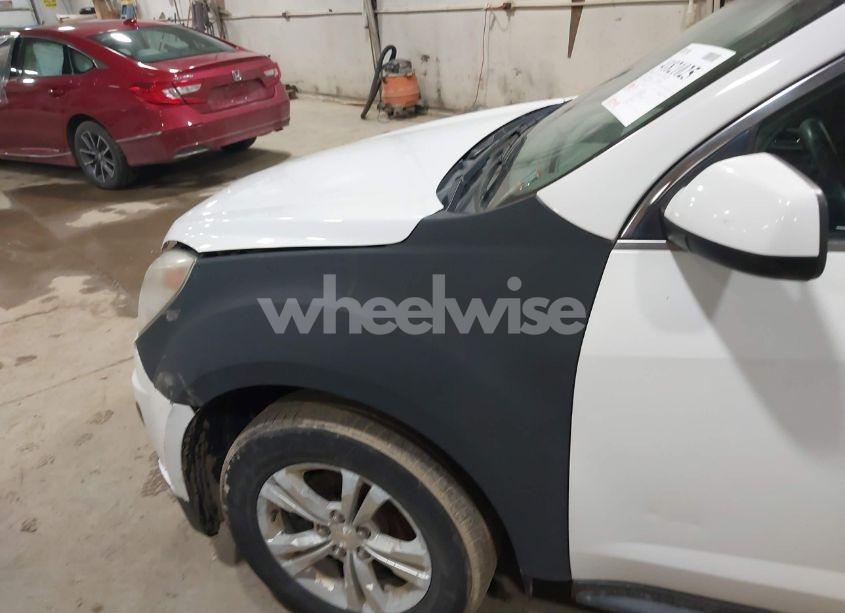 Photo 6 of 2015 Chevrolet Equinox 1LT (VIN 2GNFLBE31F6268529)