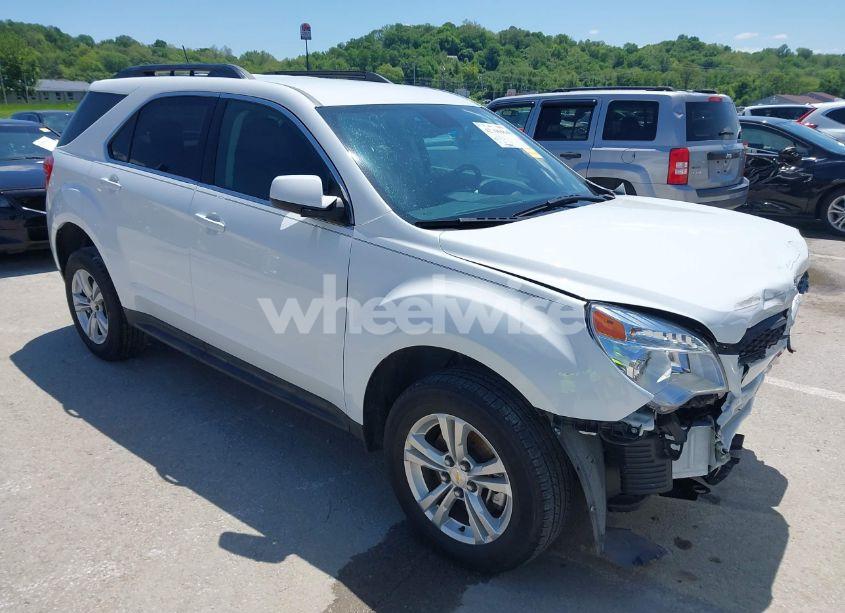 2015 Chevrolet Equinox 1LT (VIN 2GNFLBE33F6324874) main photo