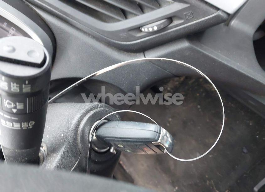 Photo 11 of 2013 Chevrolet Equinox LS (VIN 2GNFLCEK0D6104196)