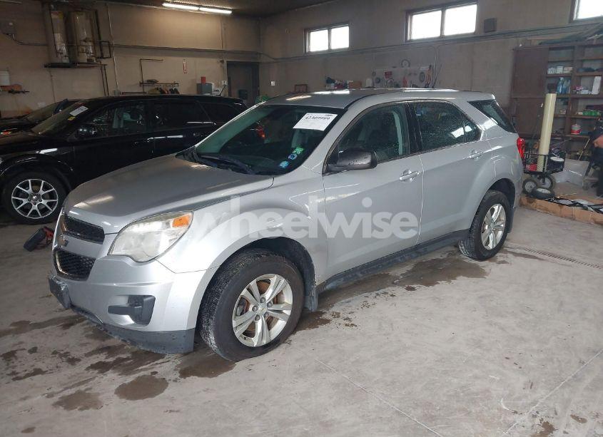 Photo 2 of 2013 Chevrolet Equinox LS (VIN 2GNFLCEK1D6135182)