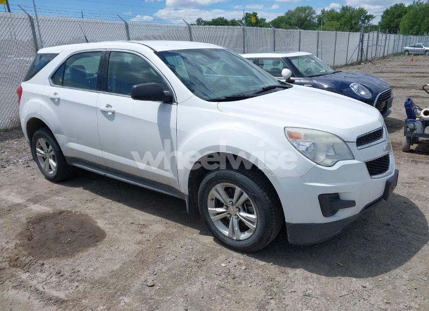 2012 Chevrolet Equinox LS (VIN 2GNFLCEK2C6252834) main photo