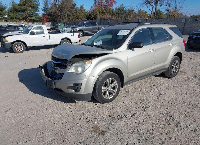 Photo 2 of 2013 Chevrolet Equinox LS (VIN 2GNFLCEK3D6249913)