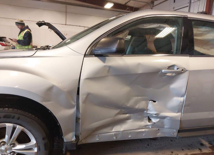 Photo 6 of 2012 Chevrolet Equinox LS (VIN 2GNFLCEK4C6289643)