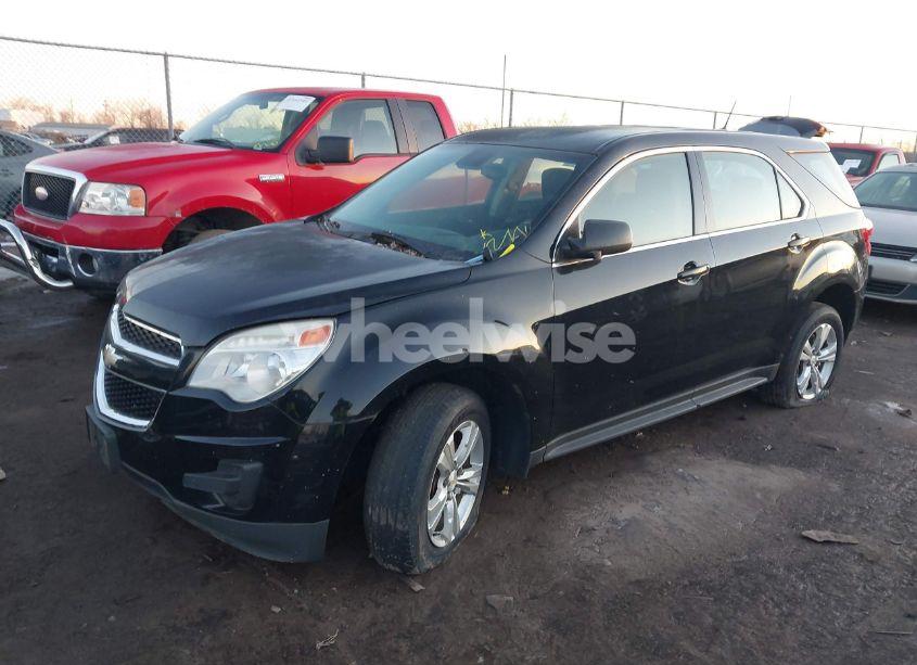 Photo 2 of 2013 Chevrolet Equinox LS (VIN 2GNFLCEK5D6389123)