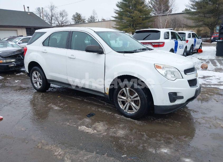 2013 Chevrolet Equinox LS (VIN 2GNFLCEK7D6216008) main photo