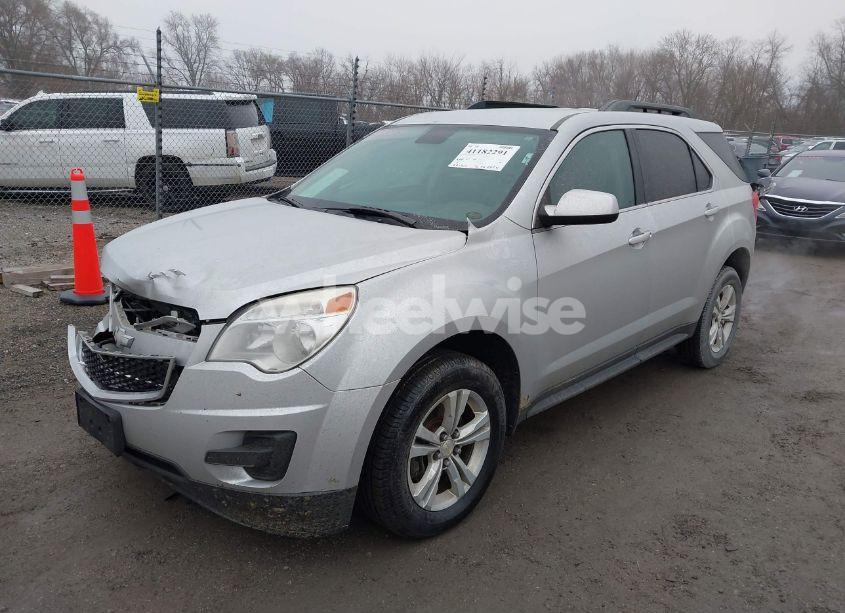 Photo 2 of 2013 Chevrolet Equinox 1LT (VIN 2GNFLDE33D6176329)