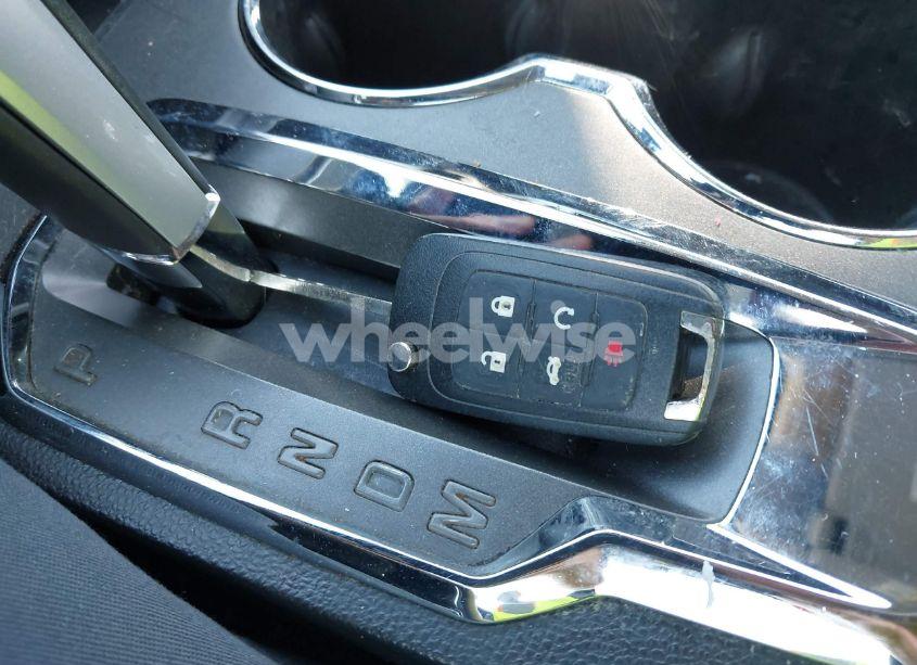 Photo 11 of 2015 Chevrolet Equinox LTZ (VIN 2GNFLDE33F6179007)