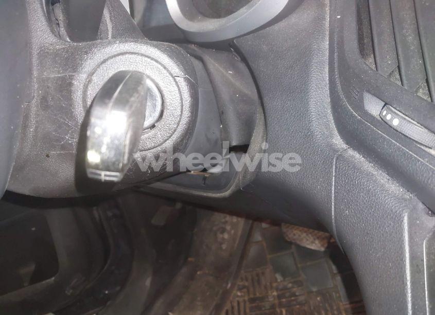 Photo 11 of 2015 Chevrolet Equinox LTZ (VIN 2GNFLDE35F6410604)