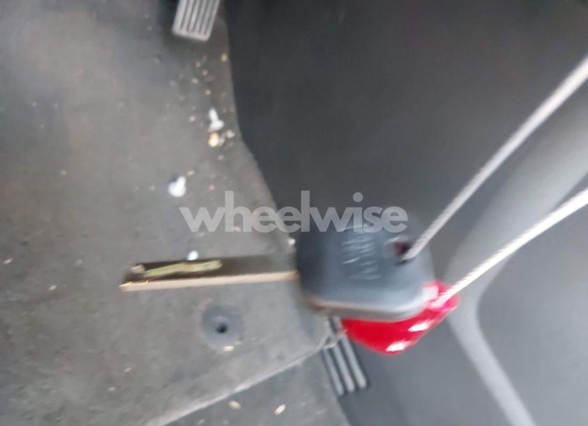 Photo 11 of 2012 Chevrolet Equinox 1LT (VIN 2GNFLDE54C6380718)