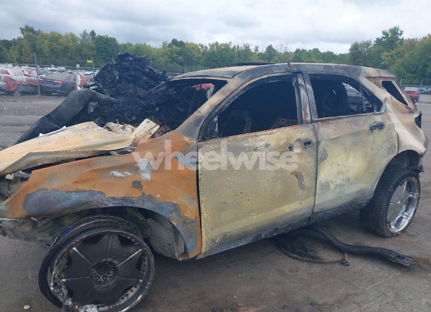 Photo 6 of 2013 Chevrolet Equinox 1LT (VIN 2GNFLEE30D6242261)