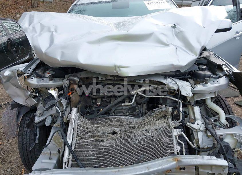 Photo 10 of 2012 Chevrolet Equinox 1LT (VIN 2GNFLEE5XC6131894)