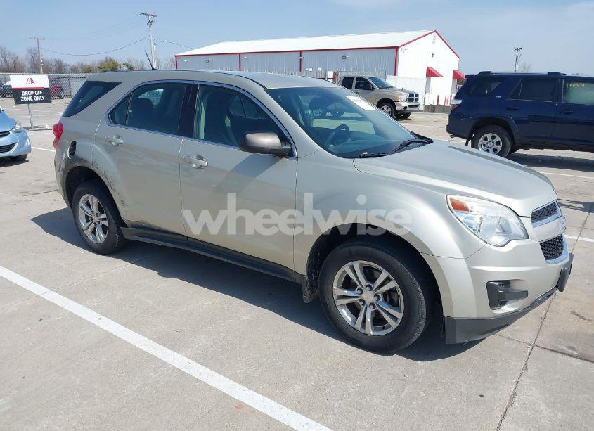 2014 Chevrolet Equinox LS (VIN 2GNFLEEK0E6224674) main photo