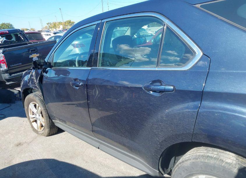 Photo 14 of 2015 Chevrolet Equinox LS (VIN 2GNFLEEK0F6166194)