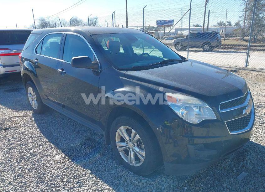 2015 Chevrolet Equinox LS (VIN 2GNFLEEK0F6258275) main photo