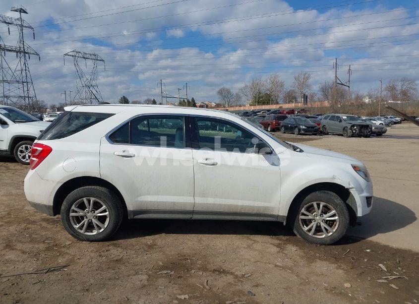 Photo 13 of 2017 Chevrolet Equinox LS (VIN 2GNFLEEK0H6273426)