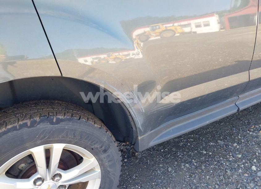 Photo 6 of 2013 Chevrolet Equinox 1LT (VIN 2GNFLEEK1D6118443)