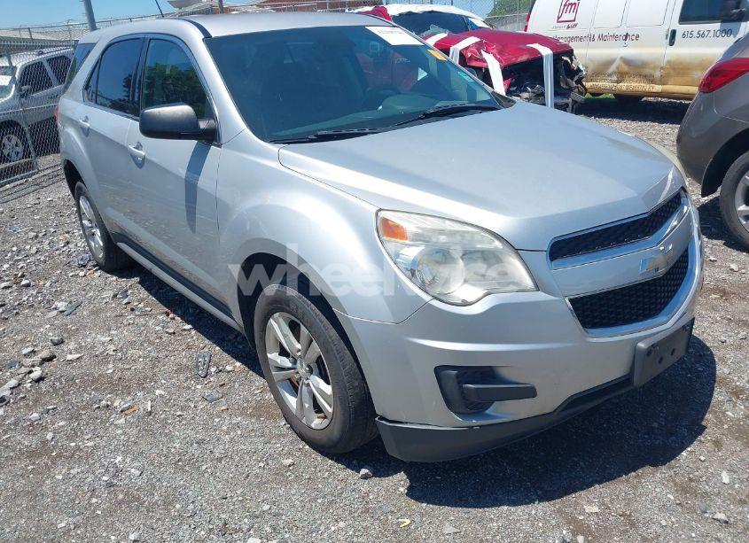 2015 Chevrolet Equinox LS (VIN 2GNFLEEK1F6115299) main photo