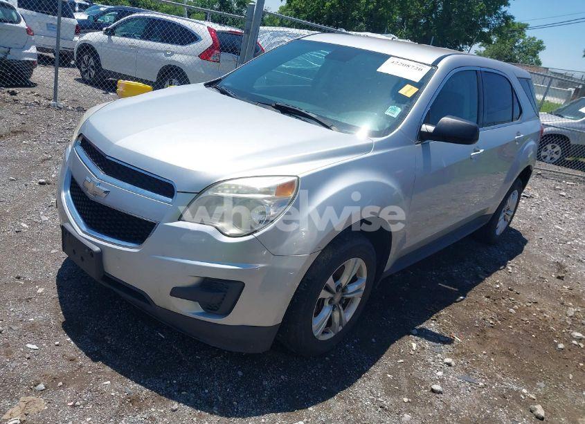Photo 2 of 2015 Chevrolet Equinox LS (VIN 2GNFLEEK1F6115299)