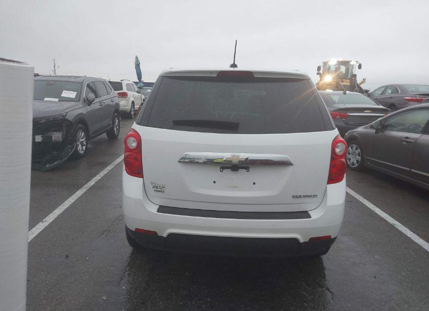 Photo 16 of 2015 Chevrolet Equinox LS (VIN 2GNFLEEK1F6233420)