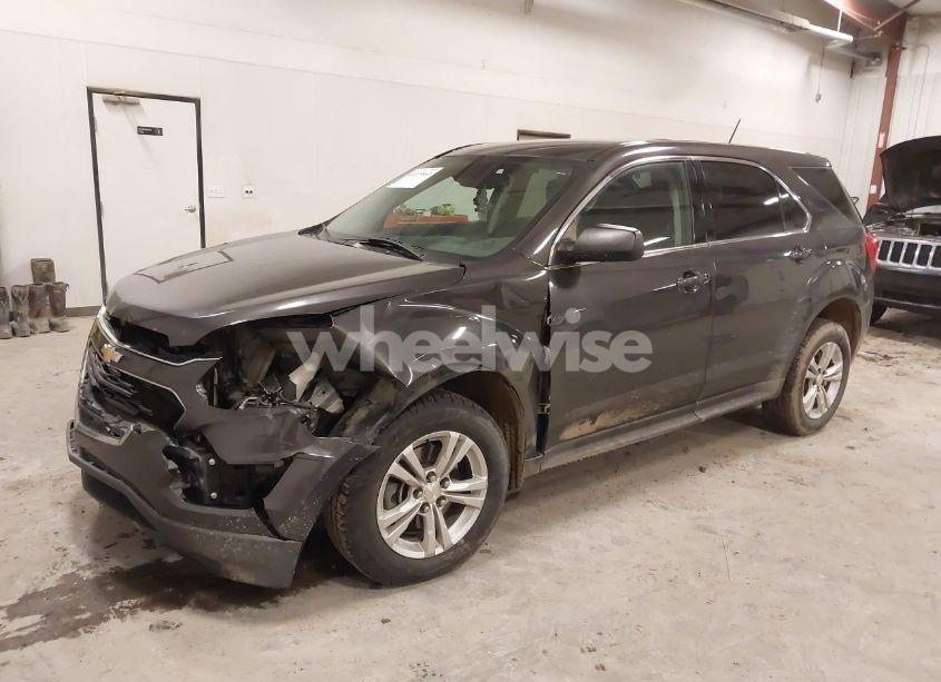 Photo 2 of 2016 Chevrolet Equinox LS (VIN 2GNFLEEK1G6345877)