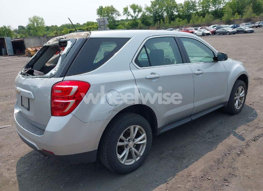 Photo 4 of 2017 Chevrolet Equinox LS (VIN 2GNFLEEK1H6186747)