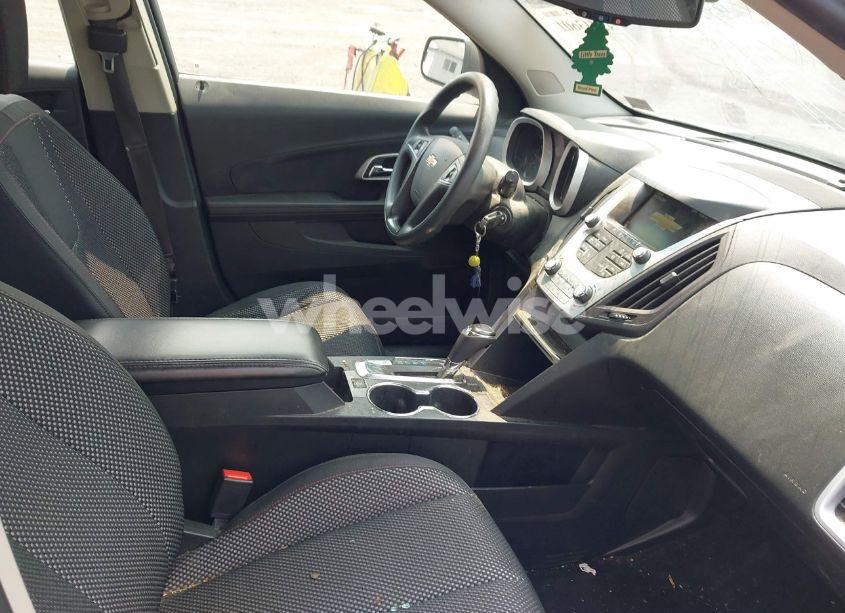 Photo 5 of 2017 Chevrolet Equinox LS (VIN 2GNFLEEK1H6186747)