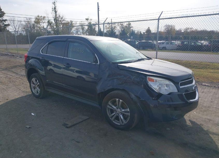 2015 Chevrolet Equinox LS (VIN 2GNFLEEK2F6123623) main photo