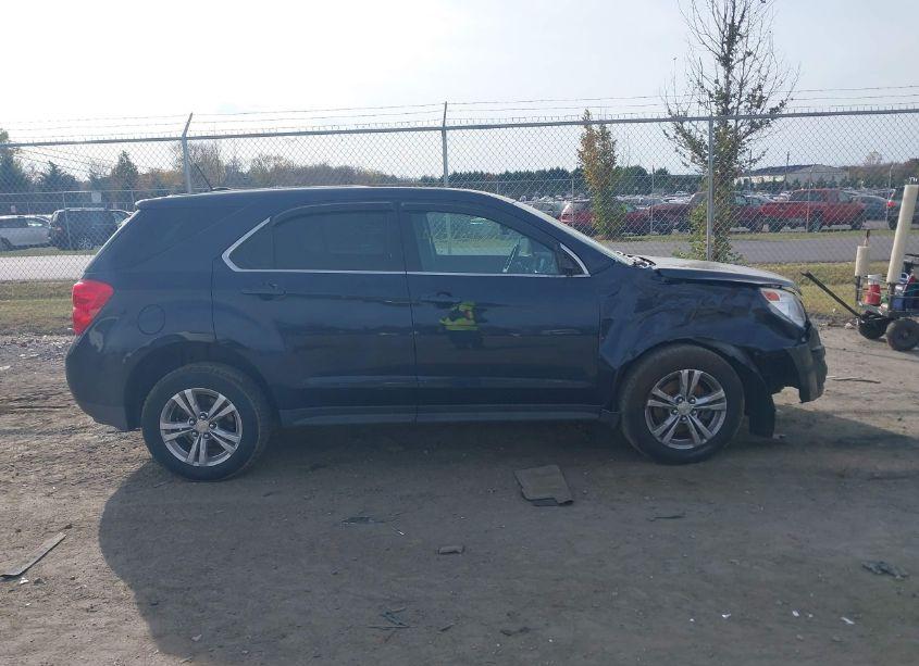 Photo 13 of 2015 Chevrolet Equinox LS (VIN 2GNFLEEK2F6123623)