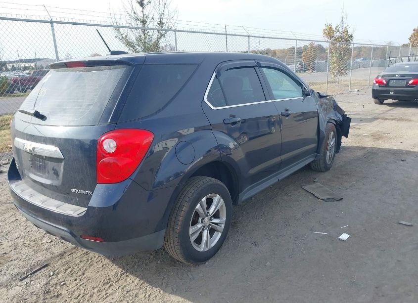 Photo 4 of 2015 Chevrolet Equinox LS (VIN 2GNFLEEK2F6123623)