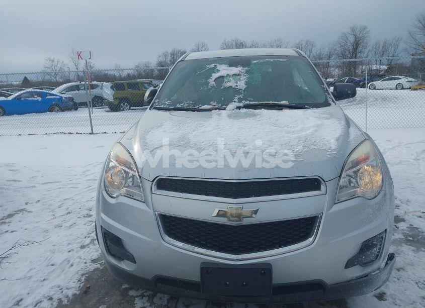 Photo 12 of 2015 Chevrolet Equinox LS (VIN 2GNFLEEK2F6185779)