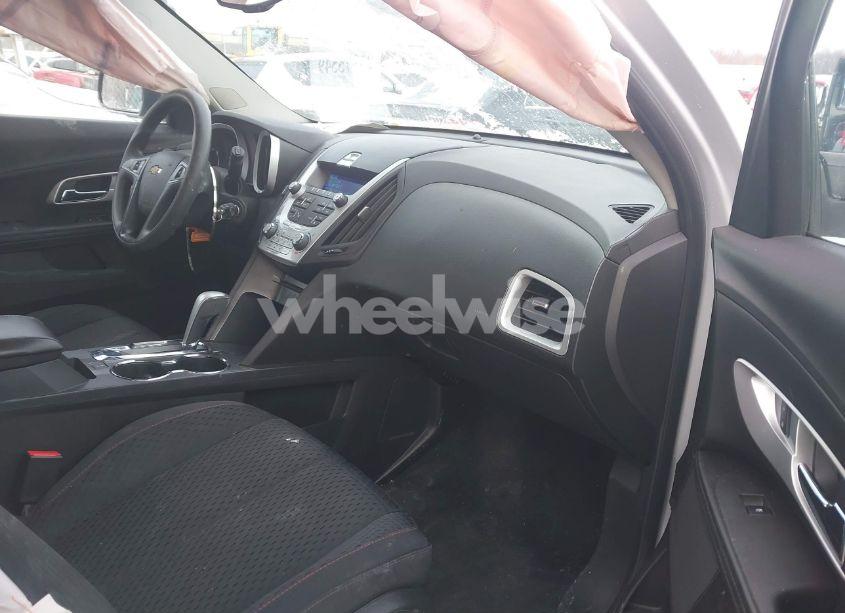 Photo 5 of 2015 Chevrolet Equinox LS (VIN 2GNFLEEK2F6185779)