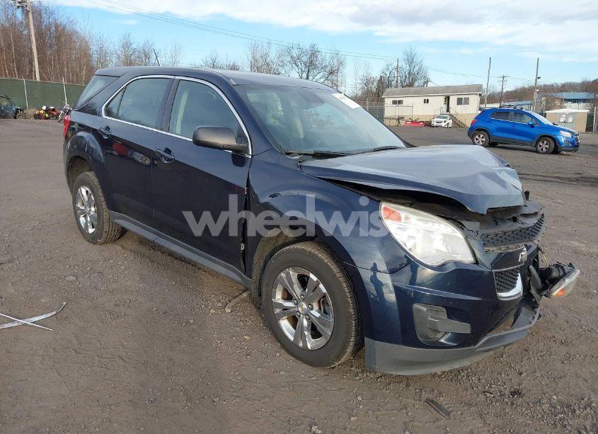 2015 Chevrolet Equinox LS (VIN 2GNFLEEK2F6427499) main photo