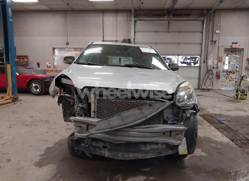 Photo 13 of 2017 Chevrolet Equinox LS (VIN 2GNFLEEK2H6140506)