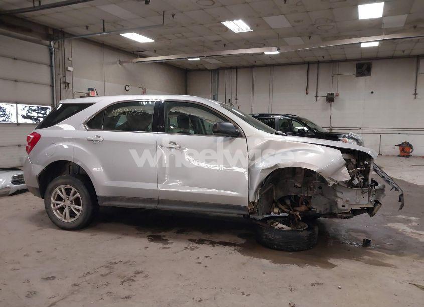 Photo 14 of 2017 Chevrolet Equinox LS (VIN 2GNFLEEK2H6140506)