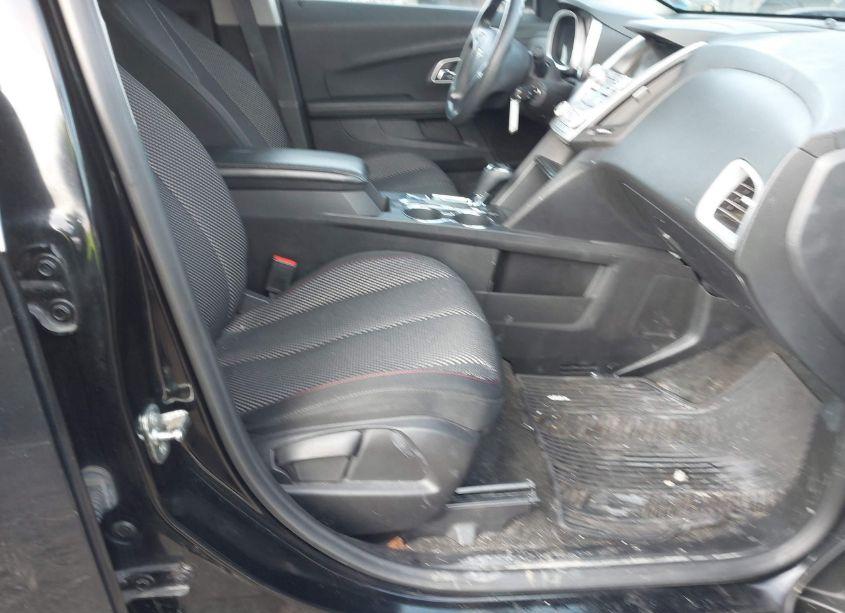 Photo 5 of 2017 Chevrolet Equinox LS (VIN 2GNFLEEK2H6181833)