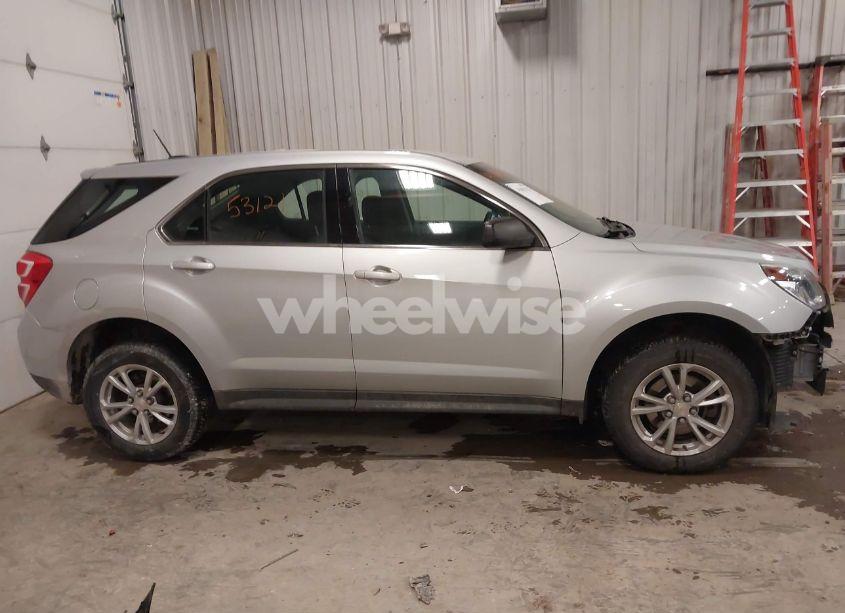 Photo 13 of 2017 Chevrolet Equinox LS (VIN 2GNFLEEK2H6256045)