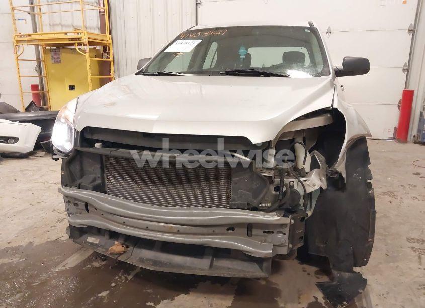 Photo 6 of 2017 Chevrolet Equinox LS (VIN 2GNFLEEK2H6256045)