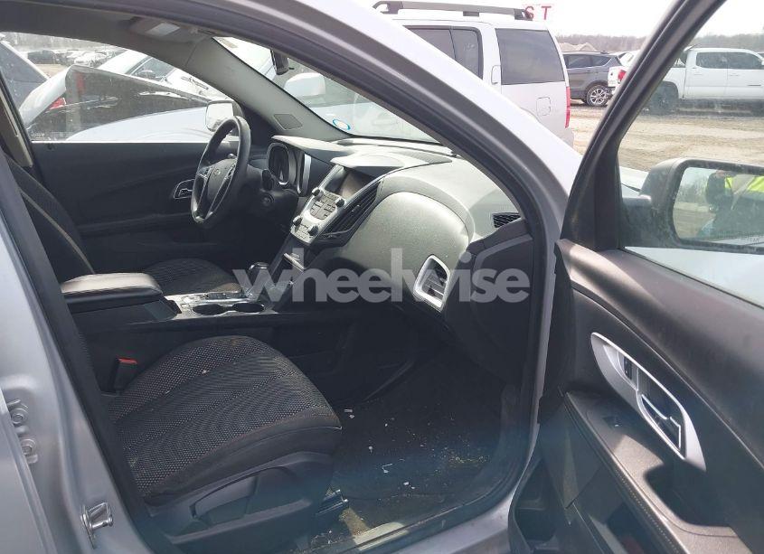 Photo 5 of 2017 Chevrolet Equinox LS (VIN 2GNFLEEK2H6293869)