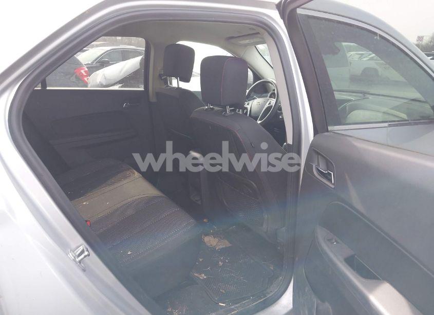 Photo 8 of 2017 Chevrolet Equinox LS (VIN 2GNFLEEK2H6293869)