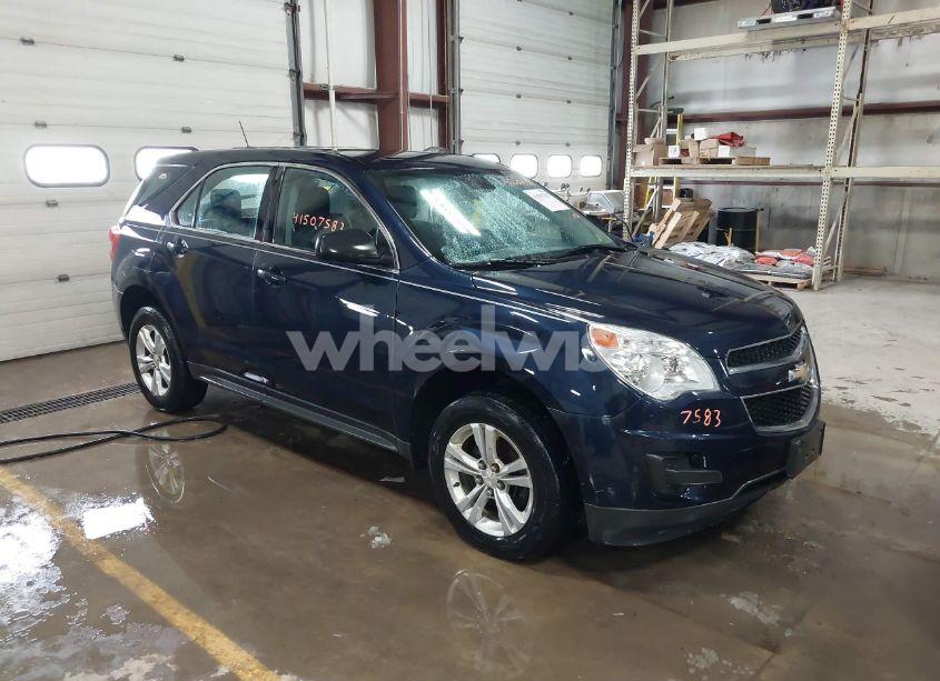 2015 Chevrolet Equinox LS (VIN 2GNFLEEK3F6143783) main photo