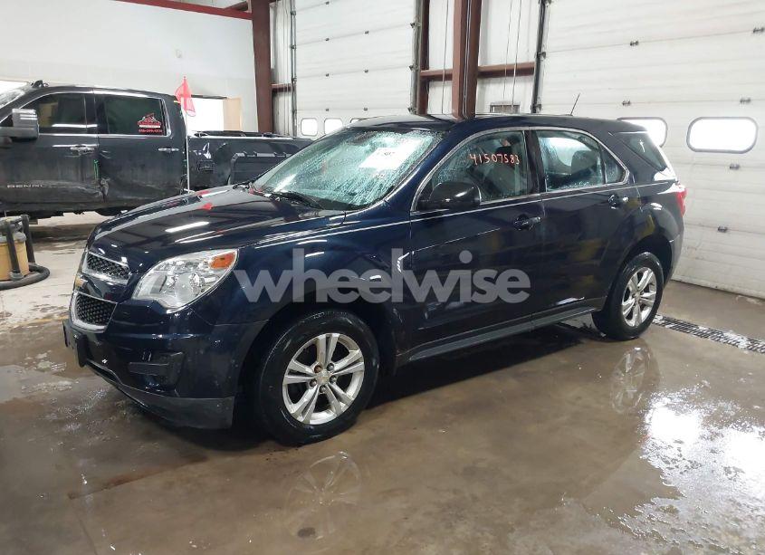 Photo 2 of 2015 Chevrolet Equinox LS (VIN 2GNFLEEK3F6143783)